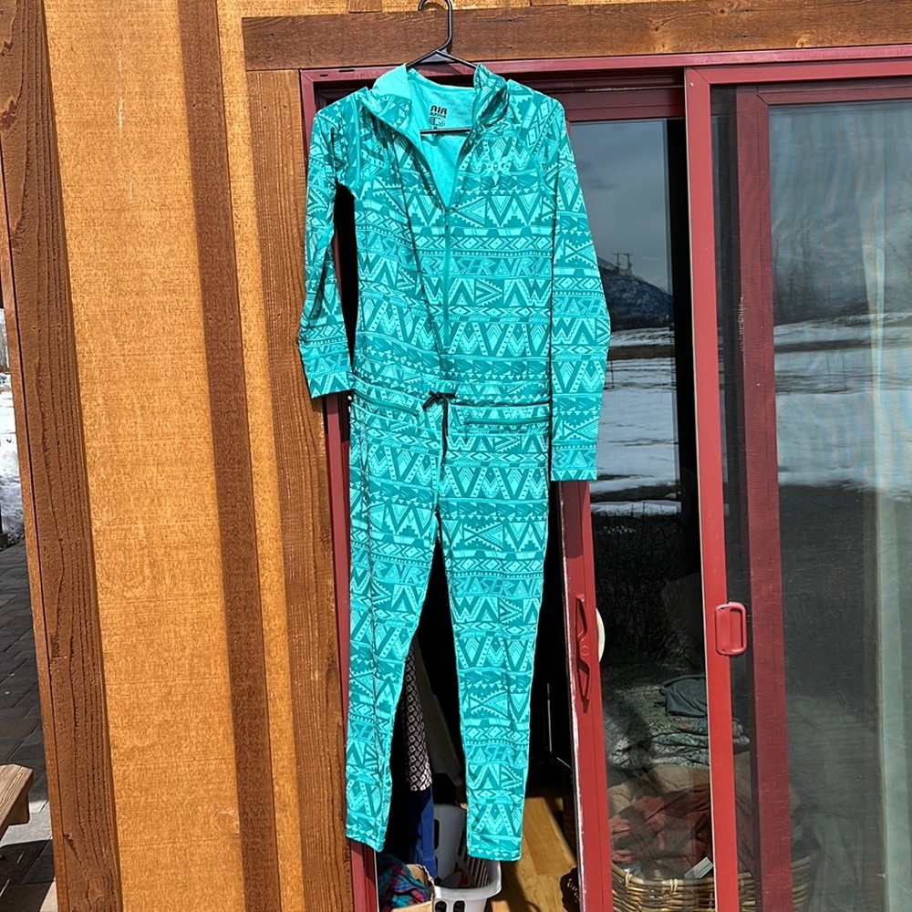 NWOT medium air blaster ninja suit!
